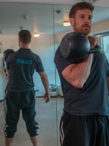 Marco mit Kettlebell